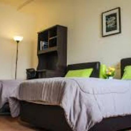 Staff Guest House Nyíregyháza Dış mekan fotoğraf