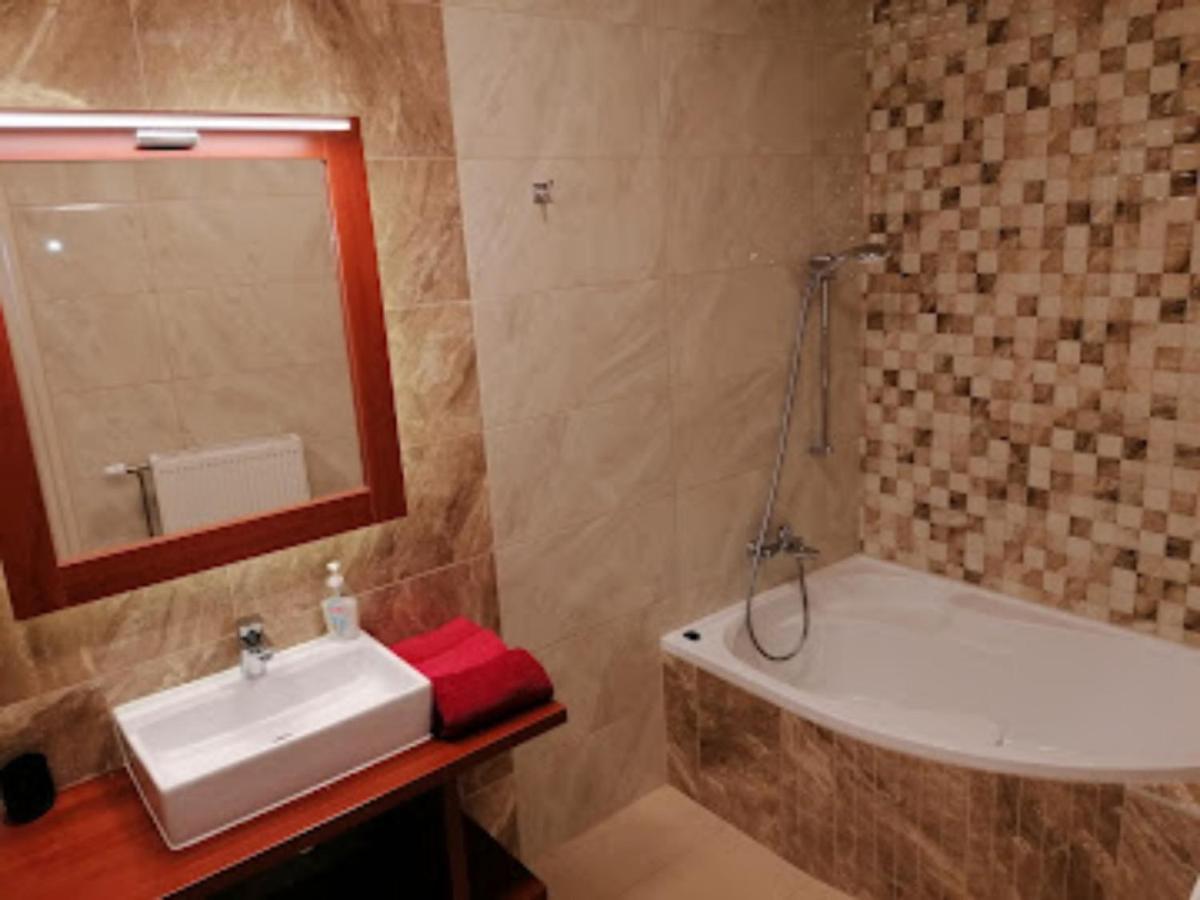 Staff Guest House Nyíregyháza Dış mekan fotoğraf