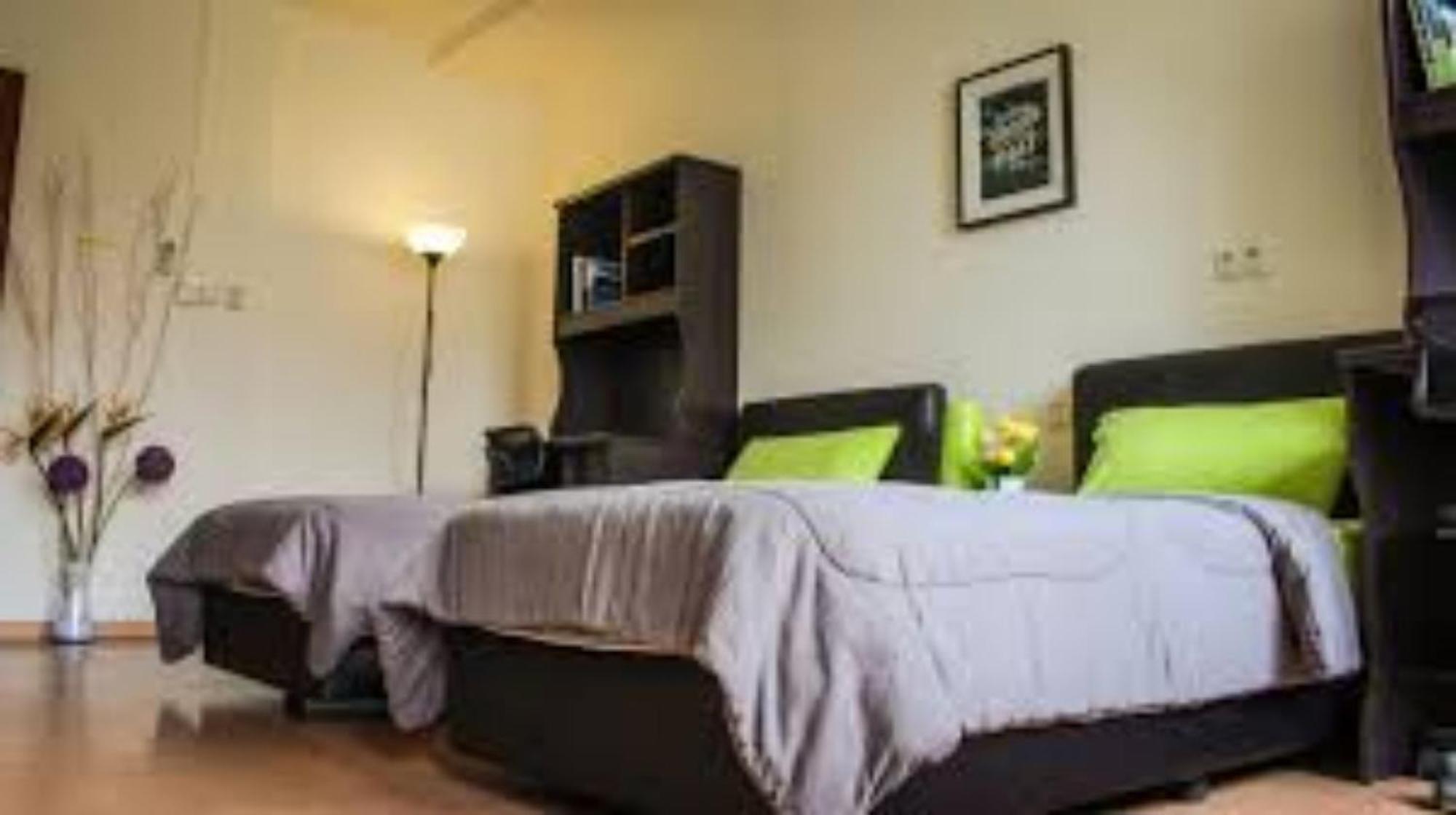 Staff Guest House Nyíregyháza Dış mekan fotoğraf